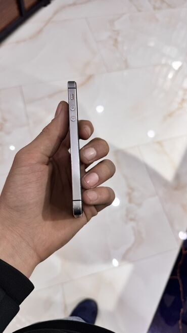 Apple iPhone: IPhone 5s, Space Gray, Barmaq izi — 5