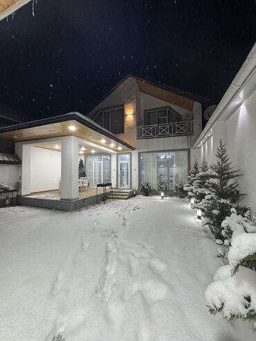 Günlük kirayə evlər: 222 kv. m, 5 otaqlı, Kombi, Qaz, İşıq — 27