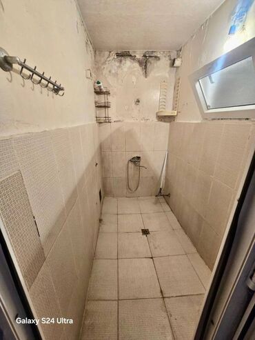 Köhnə tikili: Bakı, Yeni Yasamal, 5 otaqlı, Köhnə tikili, m. İnşaatçılar, 120 kv. m -da lalafo.az — 4 Köhnə tikili: Bakı, Yeni Yasamal, 5 otaqlı, Köhnə tikili, m. İnşaatçılar, 120 kv. m — 4