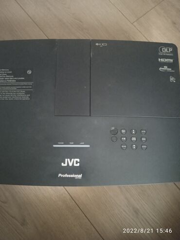 проекторы до 1400 люмен с зумом: Продаю профессиональный проектор jvc lx-wx50, имеющий возможность