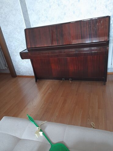 piano işlənmiş: Yunost markali islenmis pianino