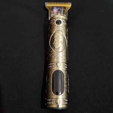 Trimeri za precizno uklanjanje dlačica: Masinica za precizno šišanje sa displejem Mašinica je bežična, puni — 5