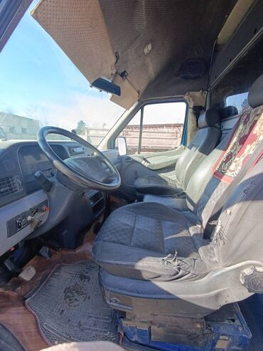 mersedes turbo: Mercedes-Benz Sprinter: 2.5 l | 1995 il Mikroavtobus
