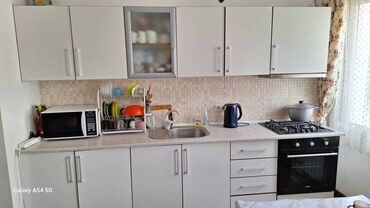 навесной шкаф для кухни: Кухонный гарнитур, Шкаф, цвет - Белый, Б/у