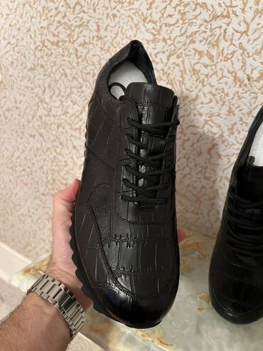Krasofkalar və idman ayaqqabıları: 42 razmer Dəri kişi ayaqqabısı Türkiyədən gətirilib tam orjinal — 3