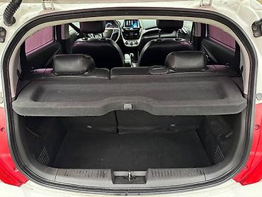 Chevrolet: Chevrolet Spark: 2015 г., 1 л, Вариатор, Бензин, Хэтчбэк — 5