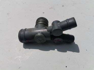 Auto delovi: Racva plina plasticna br.1. Polovno, očuvano. Skinuto sa rastavljenog — 8