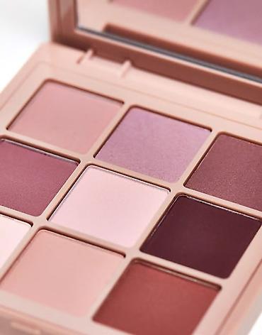 mac cosmetics: Продаю палетку теней Huda beauty Matte Cool Obsessions. Состояние — 2