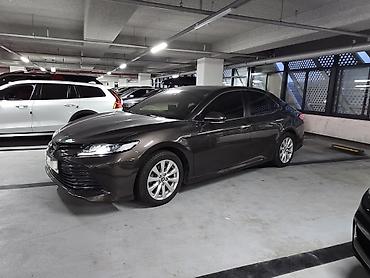 5 115: Toyota Camry: 2021 г., 2.5 л, Автомат, Гибрид, Седан — 5