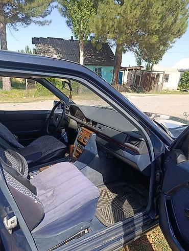 Продажа авто: Mercedes-Benz W124: 1985 г., 2.3 л, Механика, Бензин, Седан — 6
