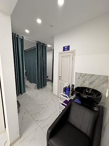 Продажа салонов красоты и кабинетов: Маникюрный салон 70 м², 3 комнаты, С ремонтом, С оборудованием, Многоэтажное жилое здание, 1 линия — 7