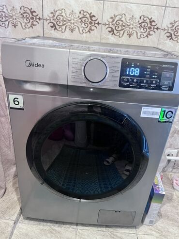игровые мониторы: Стиральная машина Midea, фронтальная загрузка 6 кг, почти новая