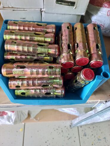 Qaykalar: Metiz və bərkidici məhsulların geniş seçimi Məhsul çeşidləri: - — 11