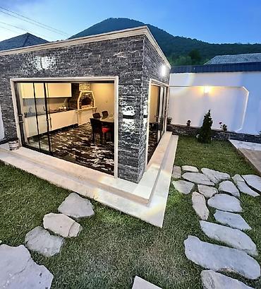 Bağ evlərinin kirayəsi: Dağ menzereli İsti hovuzlu A-frame ev Evin heyetinde ayrica bisetka — 11