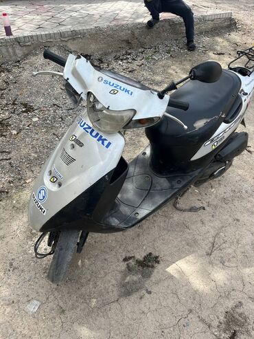 Скутеры: Скутер Suzuki, 50 куб. см, Бензин, Б/у