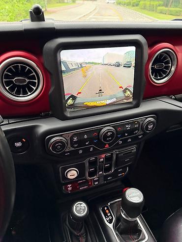 2 8: Jeep Gladiator: 2021 г., 3.6 л, Типтроник, Бензин, Пикап — 5