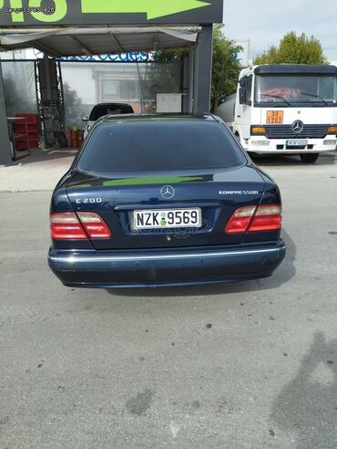 Οχήματα: Mercedes-Benz E 200: 2 l. | 2003 έ. Λιμουζίνα