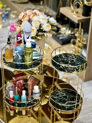 Rəflər, etajerkalar: Qızılı metal karkaslı mərmər naxışlı 2 və 3 mərtəbəli — 1