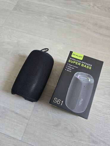 колонки с блютузом: Беспроводная колонка ZEALOT S61 с функцией Super Bass. Оснащена