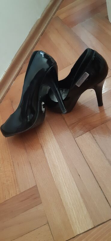 Salonke: Salonke, 36 — 4