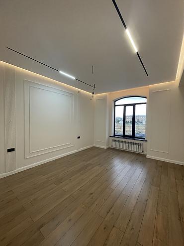 Продажа коттеджей и домов: 6 комнат и более, 300 м², 4 соток, Бишкек, Агентство недвижимости — 29
