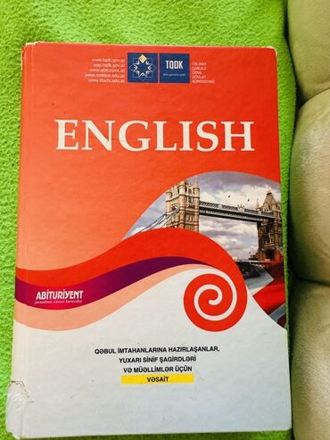Bu dərslik qəbul imtahanlarına hazırlaşan abituriyentlər, yuxarı sinif