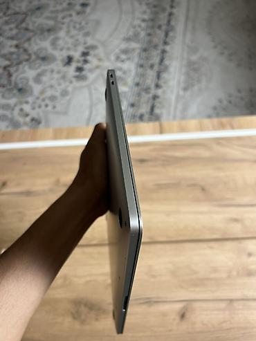 Ноутбуки Apple (MacBook): Apple MacBook Pro 13" (серебристый) - Дисплей: Retina - Клавиатура — 10