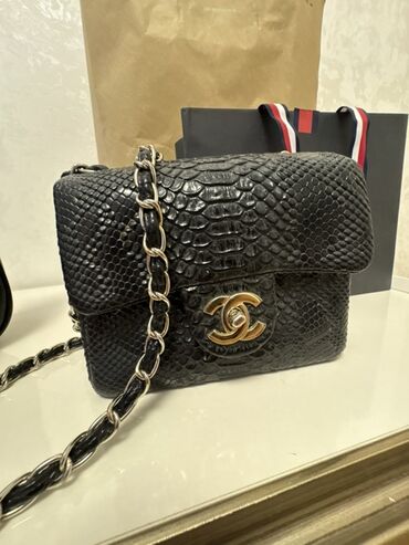 Çantalar: Çiyin çantası, Chanel
