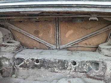 Sbor motorlar və silindr başlıqları: Satılır: klassik sovet istehsalı sedan üçün tam komplekt karbüratorlu — 10