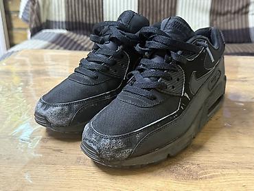 Мужские кроссовки, 42.5, Nike, Б/у, цвет - Черный, Самовывоз, Платная доставка at lalafo.kg Мужские кроссовки, 42.5, Nike, Б/у, цвет - Черный, Самовывоз, Платная доставка