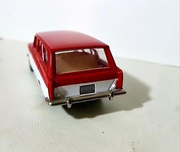 Moskviç: Məhsul: Retro metal oyuncaq maşın modeli – stansiyon kupe (qırmızı-ağ — 3