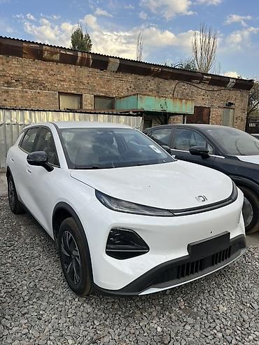 Changan: Changan Qiyuan Q05: 2026 г., Автомат, Электромобиль — 1