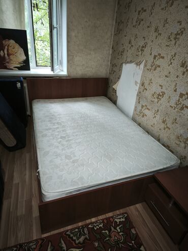 куплю кровать бу: Двухместная кровать и уголок . отличном состояни
