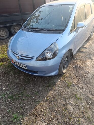 Honda: Honda Fit: 2002 г., 1.3 л, Вариатор, Бензин