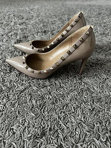 Женская обувь: Туфли-лодочки Valentino Garavani Rockstud - Модель: Rockstud с — 2