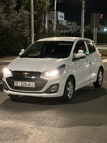 Chevrolet Spark: 2020 г., 1 л, Вариатор, Бензин, Хэтчбэк