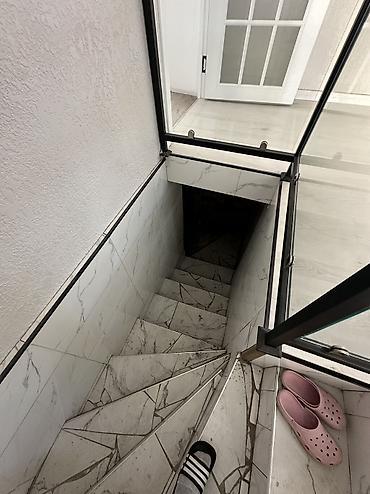 Продажа коттеджей и домов: 🔥Продается Мансардный дом🔥 🏡Район: Ак Ордо 1 ✅Участок:5 соток — 11