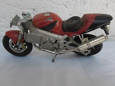 autima: Motor honda sp 1 hrc,1:18(fali oklop,sedlo nij — 1