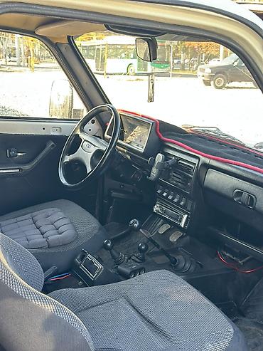 snos 385: ВАЗ (ЛАДА) 4x4 Нива: 2001 г., 1.7 л, Механика, Бензин, Хэтчбэк — 8