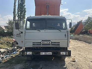 шина транспортного средства: Самосвал КАМАЗ 6×4 машина после кап ремонта собран с рамы в идеальном — 3