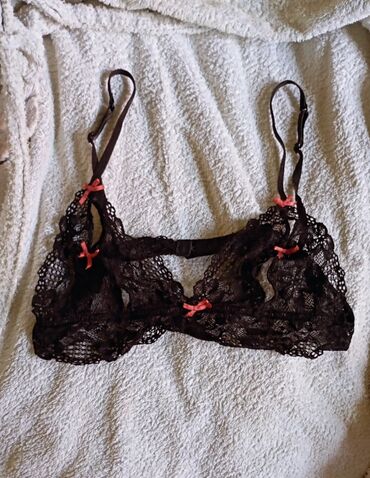 Ostali donji veš: Bebidol, bodi, komplet brushalter i gaćice, pet vrste korseta, dva — 9