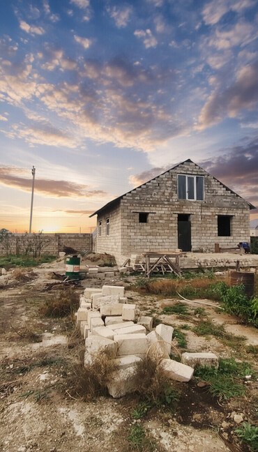 Həyət evləri və villaların satışı: Hövsan qəs. 3 otaqlı, 81 kv. m, Kredit var, Təmirsiz — 1