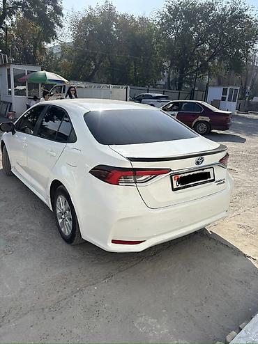 штабелер электрический бу: Toyota Corolla: 2021 г., 1.8 л, Вариатор, Гибрид, Седан — 2