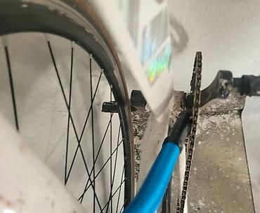Городские велосипеды: Фикс-байк (fixed gear) — полностью рабочий. Лежит без дела. Могу — 2