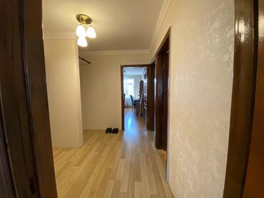 Köhnə tikili: Bakı, 4 otaqlı, Köhnə tikili, m. Xalqlar Dostluğu, 90 kv. m -da lalafo.az — 16 Köhnə tikili: Bakı, 4 otaqlı, Köhnə tikili, m. Xalqlar Dostluğu, 90 kv. m — 16