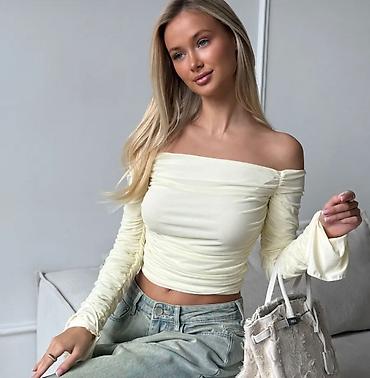 qadin geyim: Off-shoulder qadın bluzası - Dizayn: çiyinləri açıq (off-shoulder) — 1