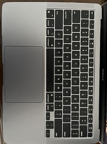 air 13: Apple MacBook Air 13″ (серебристый) - Экран 13.3″ Retina (2560×1600) — 4