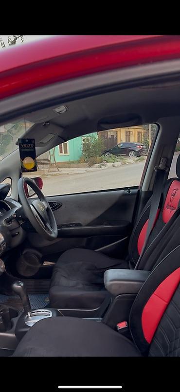 мерс 210 е класс: Honda Fit: 2005 г., Хэтчбэк — 5
