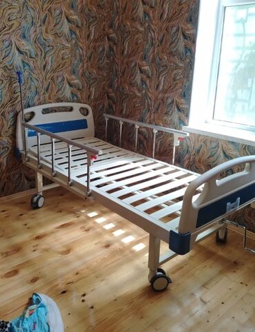 tek matraslar: Mexaniki tənzimlənən xəstəxana çarpayısı - 1 mötərizəli krank