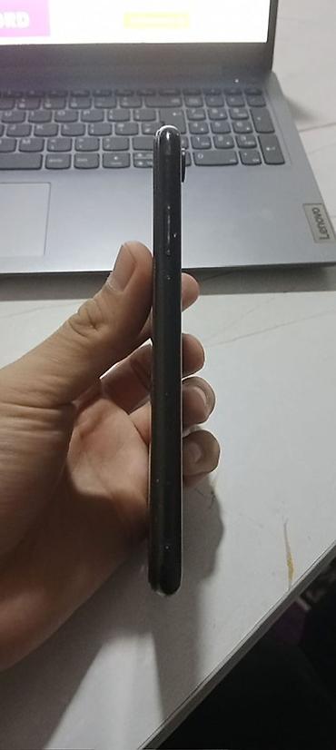 Apple iPhone: IPhone Xr, 128 ГБ, Чехол, 80 % — 5